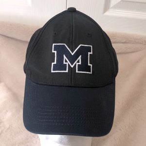 NWOT Men’s Michigan Hat with adjustable Velcro for perfect fit, Black/Blue